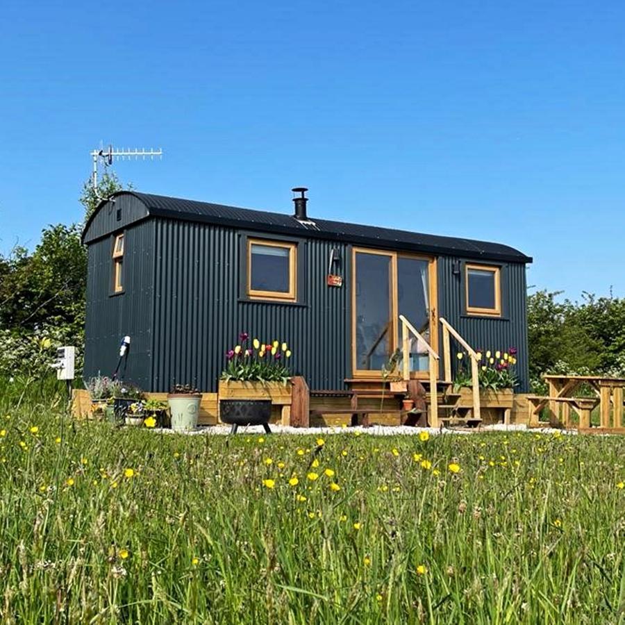 Luxury Shepherd Hut In The Peak District Бэйквэлл Экстерьер фото